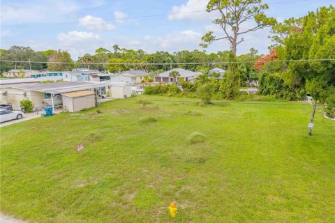 Land in Edgewater, Florida № 2135963 - photo 6