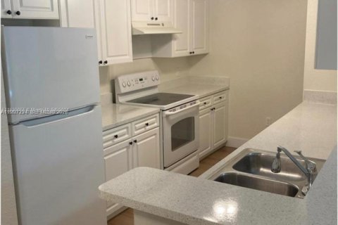 Copropriété à louer à Homestead, Floride: 3 chambres, 104.61 m2 № 2241800 - photo 7