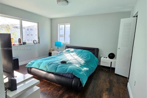 Copropriété à louer à Homestead, Floride: 3 chambres, 104.61 m2 № 2241800 - photo 6