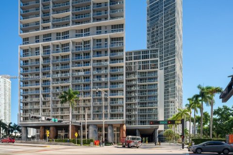 Снять в аренду кондоминиум в Майами, Флорида 2 спальни, 153.66м2, № 1959080 - фото 22