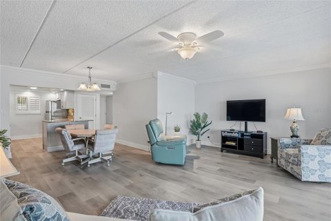 Condo in Clearwater, Florida, 2 bedrooms № 2110301 - photo 15