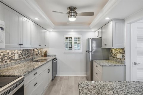 Condo in Clearwater, Florida, 2 bedrooms № 2110301 - photo 8