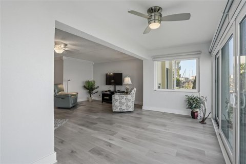 Condo in Clearwater, Florida, 2 bedrooms № 2110301 - photo 19