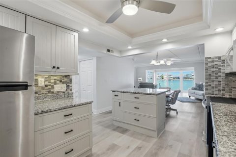 Condo in Clearwater, Florida, 2 bedrooms № 2110301 - photo 12