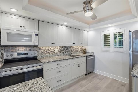 Condo in Clearwater, Florida, 2 bedrooms № 2110301 - photo 7