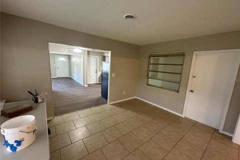 Villa ou maison à louer à Apopka, Floride: 3 chambres, 156.45 m2 № 2413622 - photo 23