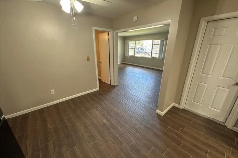 Villa ou maison à louer à Apopka, Floride: 3 chambres, 156.45 m2 № 2413622 - photo 6