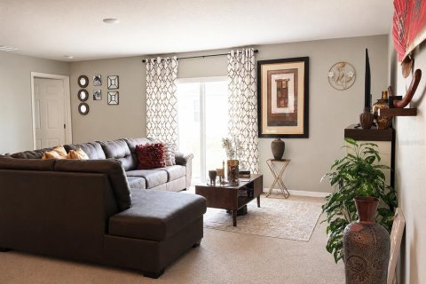 House in Poinciana, Florida 4 bedrooms, 172.89 sq.m. № 2287699 - photo 21