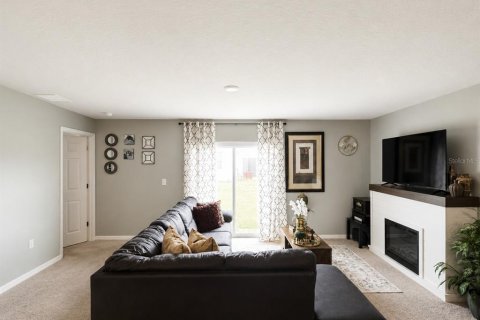 House in Poinciana, Florida 4 bedrooms, 172.89 sq.m. № 2287699 - photo 3
