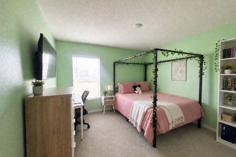 House in Poinciana, Florida 4 bedrooms, 172.89 sq.m. № 2287699 - photo 23