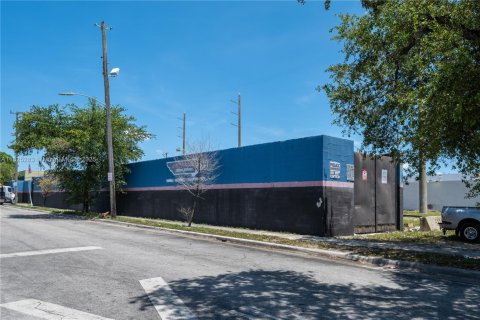 Immobilier commercial à vendre à Miami, Floride № 1794182 - photo 5