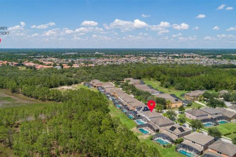Casa en venta en Davenport, Florida, 4 dormitorios, 237.27 m2 № 2167883 - foto 9