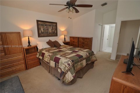 Villa ou maison à vendre à Pembroke Pines, Floride: 4 chambres, 147.71 m2 № 2023602 - photo 13