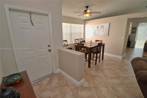 Villa ou maison à vendre à Pembroke Pines, Floride: 4 chambres, 147.71 m2 № 2023602 - photo 8