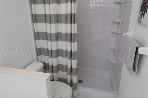 Villa ou maison à vendre à Pembroke Pines, Floride: 4 chambres, 147.71 m2 № 2023602 - photo 16