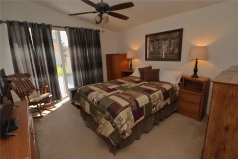 Villa ou maison à vendre à Pembroke Pines, Floride: 4 chambres, 147.71 m2 № 2023602 - photo 14