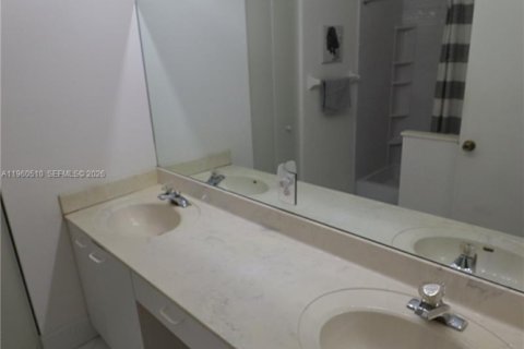 Villa ou maison à vendre à Pembroke Pines, Floride: 4 chambres, 147.71 m2 № 2023602 - photo 15