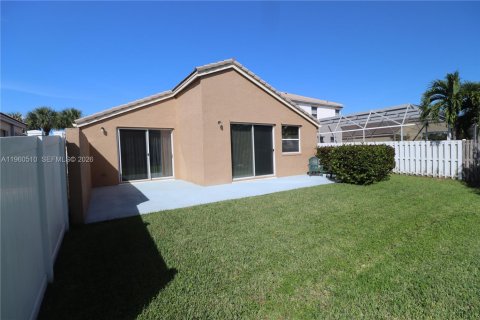 Villa ou maison à vendre à Pembroke Pines, Floride: 4 chambres, 147.71 m2 № 2023602 - photo 25