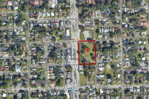 Commercial property in Miami, Florida № 2053246