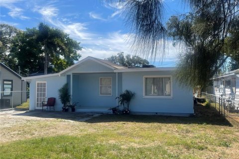 Villa ou maison à Saint Petersburg, Floride 3 chambres, 79.43 m2 № 2116333
