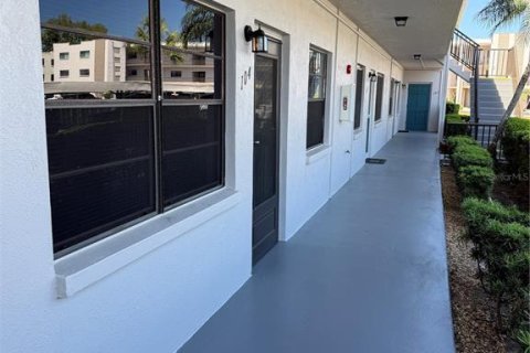 Copropriété à vendre à Saint Petersburg, Floride: 2 chambres, 77.11 m2 № 2100467 - photo 30
