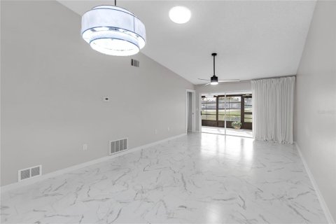 Купить кондоминиум в Брейдентон, Флорида 5 комнат, 100.33м2, № 2120391 - фото 1