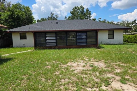 House in Clermont, Florida 3 bedrooms, 128.21 sq.m. № 1880606 - photo 2