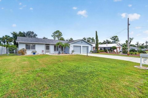 Villa ou maison à vendre à Bradenton, Floride: 3 chambres, 149.48 m2 № 2400176 - photo 2