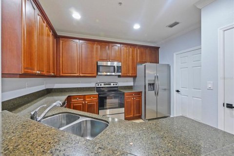 Condo in Windermere, Florida, 3 bedrooms  № 1852864 - photo 12