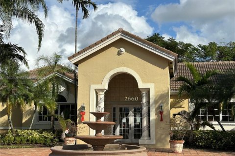 Condo in Davie, Florida, 2 bedrooms  № 1989509 - photo 2