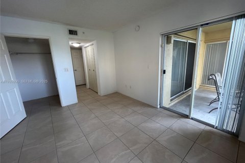 Condo in Davie, Florida, 2 bedrooms  № 1989509 - photo 12