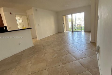 Condo in Davie, Florida, 2 bedrooms  № 1989509 - photo 20