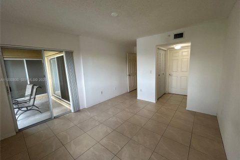 Condo in Davie, Florida, 2 bedrooms  № 1989509 - photo 9
