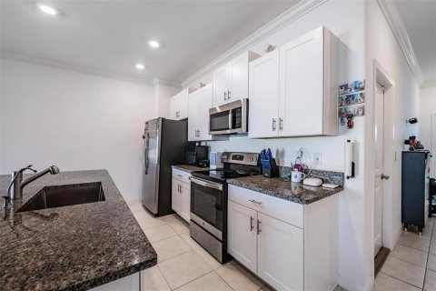 Adosado en venta en Land O' Lakes, Florida, 3 dormitorios, 148.74 m2 № 2258942 - foto 15