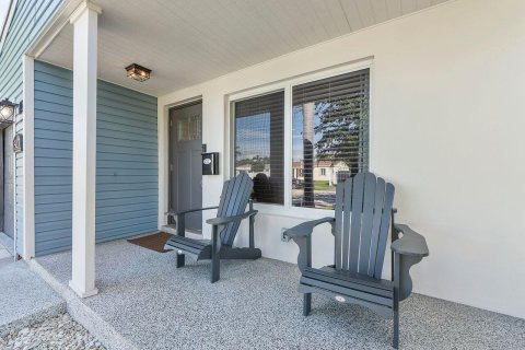 House in Oakland Park, Florida 2 bedrooms, 98.2 sq.m. № 2431524 - photo 4