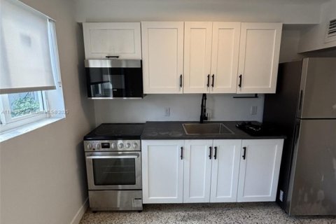 Appartement à louer à Miami, Floride: 2 chambres, 74.41 m2 № 1946464 - photo 11