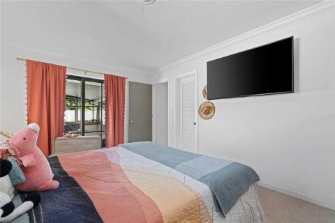 House in Fort Lauderdale, Florida 2 bedrooms, 128.67 sq.m. № 2193444 - photo 17