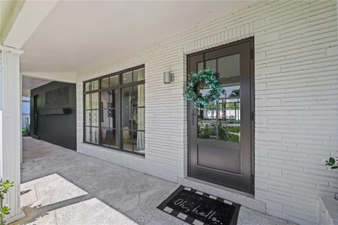 House in Fort Lauderdale, Florida 2 bedrooms, 128.67 sq.m. № 2193444 - photo 29
