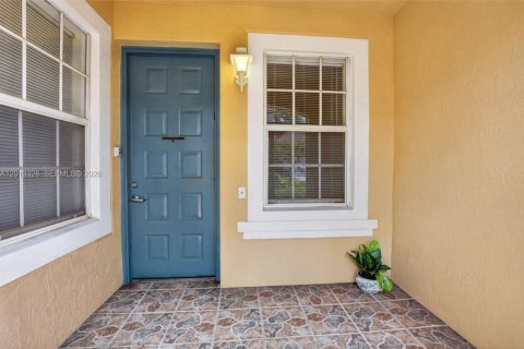Copropriété à vendre à Boynton Beach, Floride: 3 chambres, 148.64 m2 № 2154197 - photo 4
