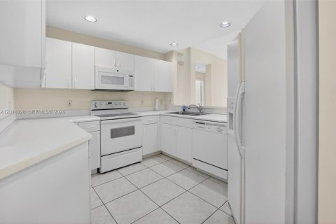 Copropriété à vendre à Boynton Beach, Floride: 3 chambres, 148.64 m2 № 2154197 - photo 16