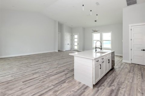 House in Rotonda, Florida 3 bedrooms, 188.31 sq.m. № 1778003 - photo 8