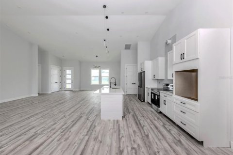 House in Rotonda, Florida 3 bedrooms, 188.31 sq.m. № 1778003 - photo 7