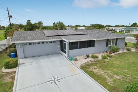House in Sun City Center, Florida 2 bedrooms, 157.38 sq.m. № 2349817 - photo 2