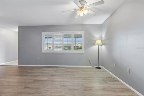 House in Sun City Center, Florida 2 bedrooms, 157.38 sq.m. № 2349817 - photo 10