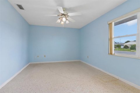 House in Sun City Center, Florida 2 bedrooms, 157.38 sq.m. № 2349817 - photo 23