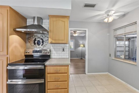 House in Sun City Center, Florida 2 bedrooms, 157.38 sq.m. № 2349817 - photo 20