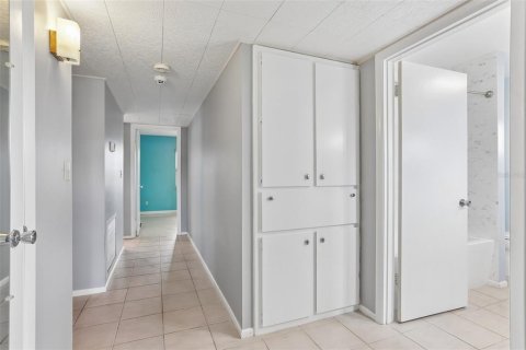 House in Sun City Center, Florida 2 bedrooms, 157.38 sq.m. № 2349817 - photo 28