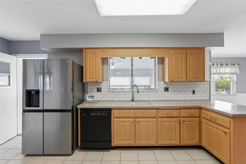 House in Sun City Center, Florida 2 bedrooms, 157.38 sq.m. № 2349817 - photo 19