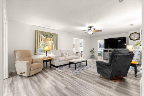 Casa en venta en Ocala, Florida, 2 dormitorios, 145.76 m2 № 1906527 - foto 25