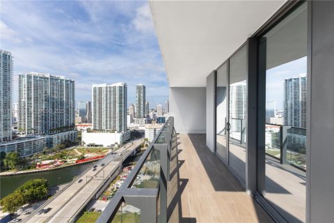 Купить кондоминиум в Майами, Флорида 1 спальня, 75.25м2, № 2035669 - фото 26